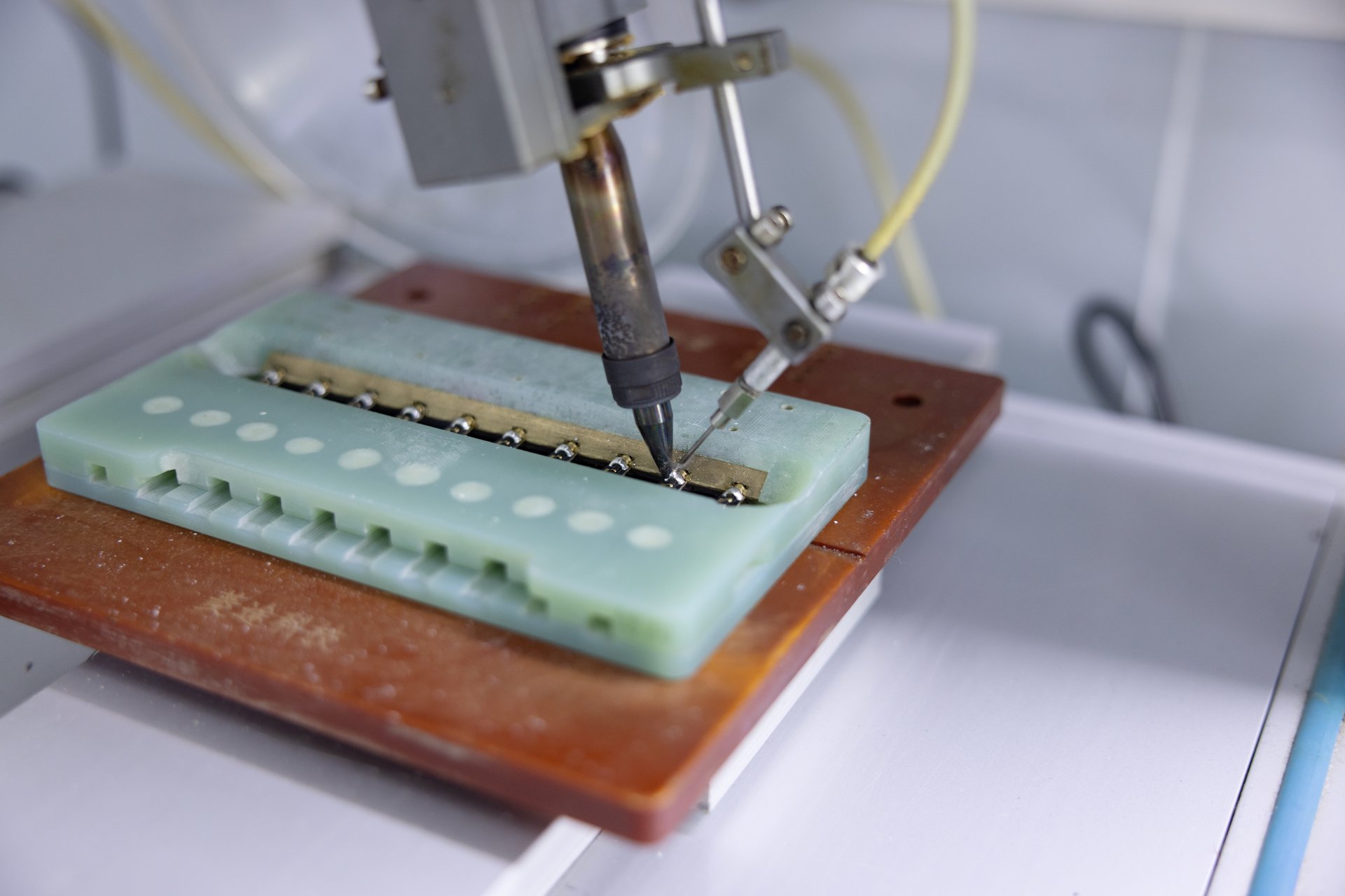 PCB Precision Soldering